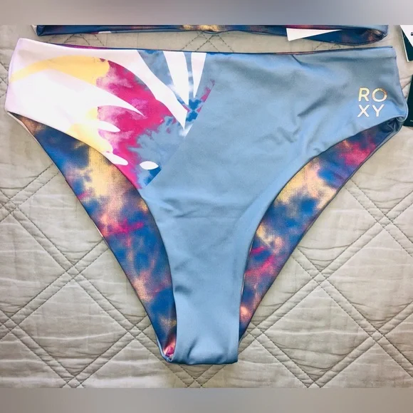 Roxy bikini - Picture 4 of 12